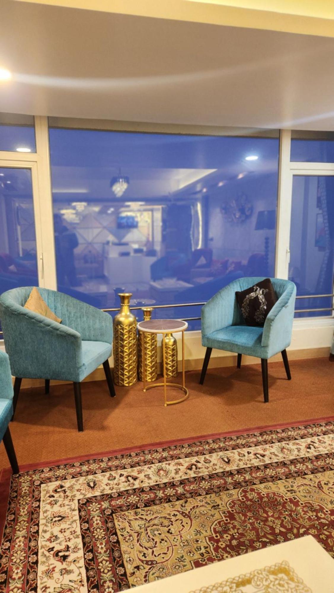 Luxury Stay At Hotel Broadway Boutique Mall Road Chowrasta Near Mahakal Temple Νταρτζίλινγκ Εξωτερικό φωτογραφία